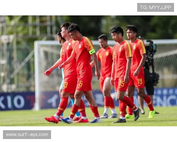 中国足球队新生代球星崛起引发关注 未来之星闪耀亚洲赛场