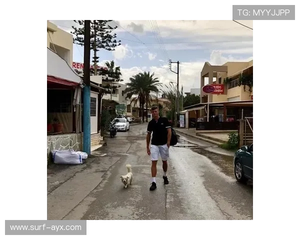 比利:从足球少年到全球偶像的成长之路 比利:从足球少年到全球偶像的成长之路