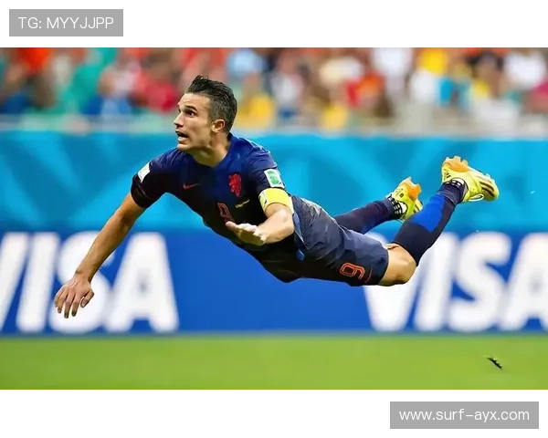 荷兰历届足球明星球员实力排名全解析 逐代巨星成就辉煌历史