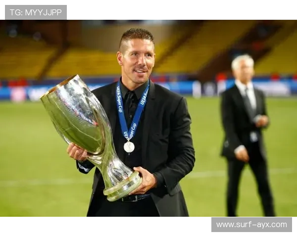 足坛传奇：探寻足球运动生涯最长球员的荣耀与坚持之路